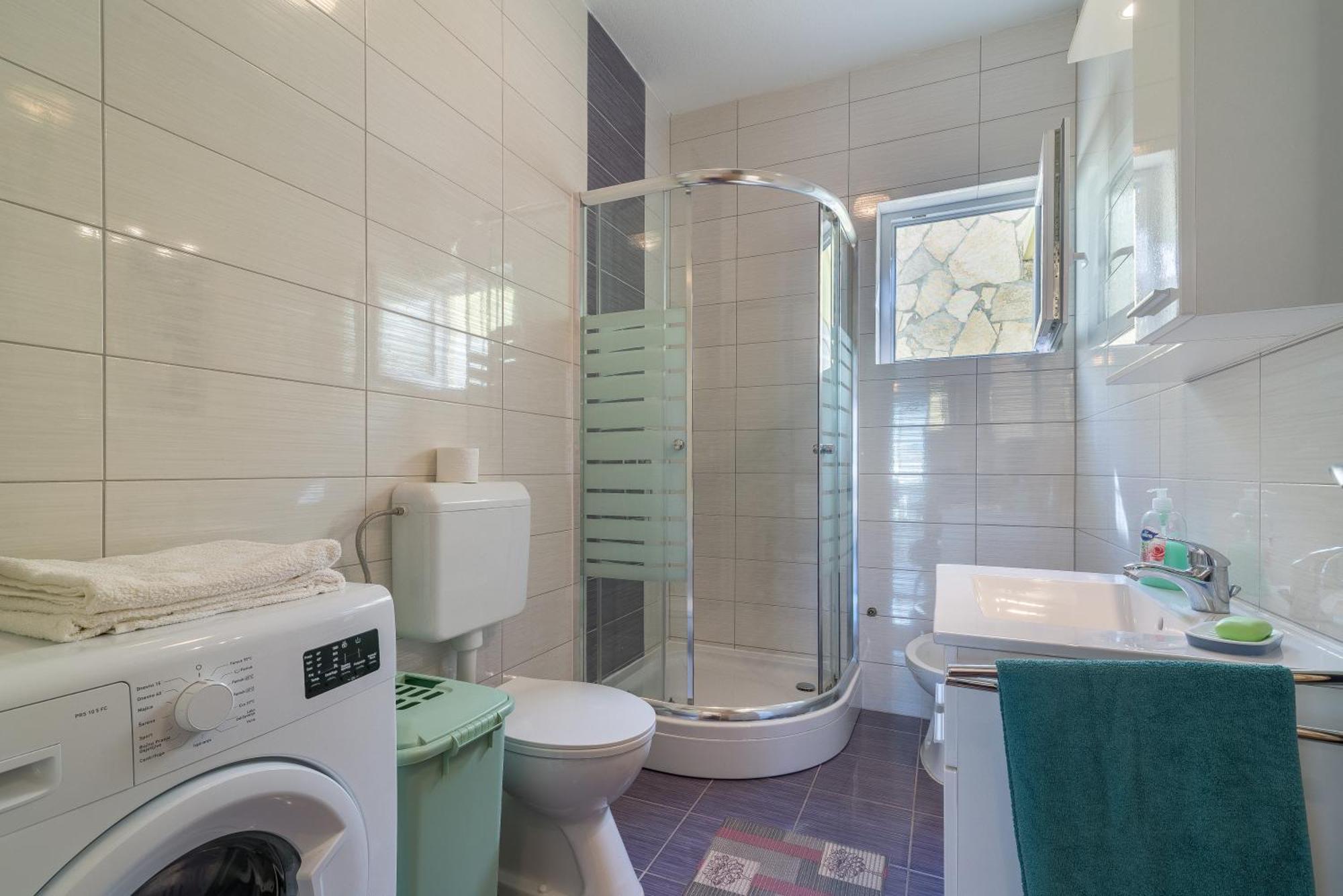 Apartmani Jelic Vinjerac Buitenkant foto