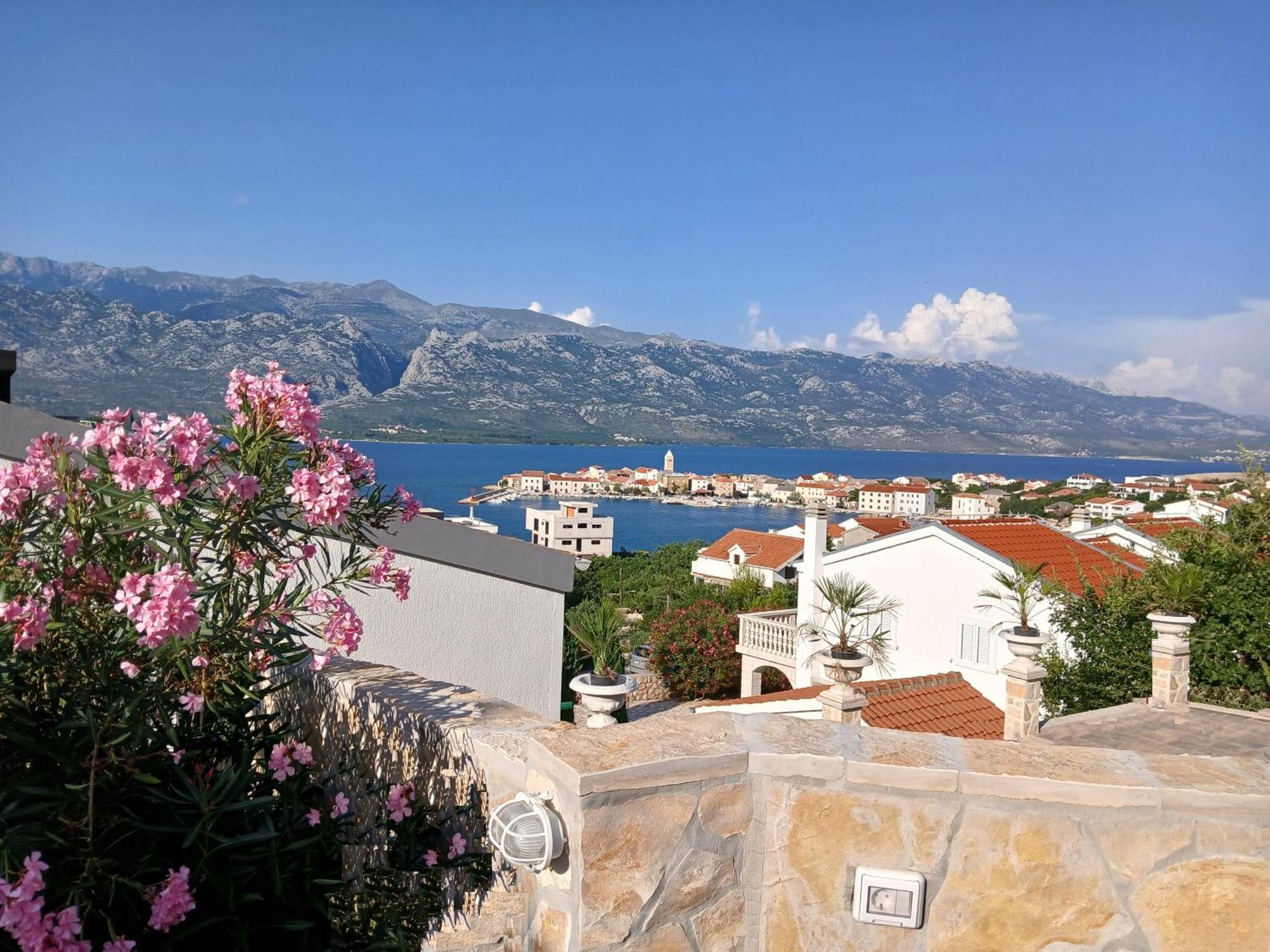 Apartmani Jelic Vinjerac Buitenkant foto