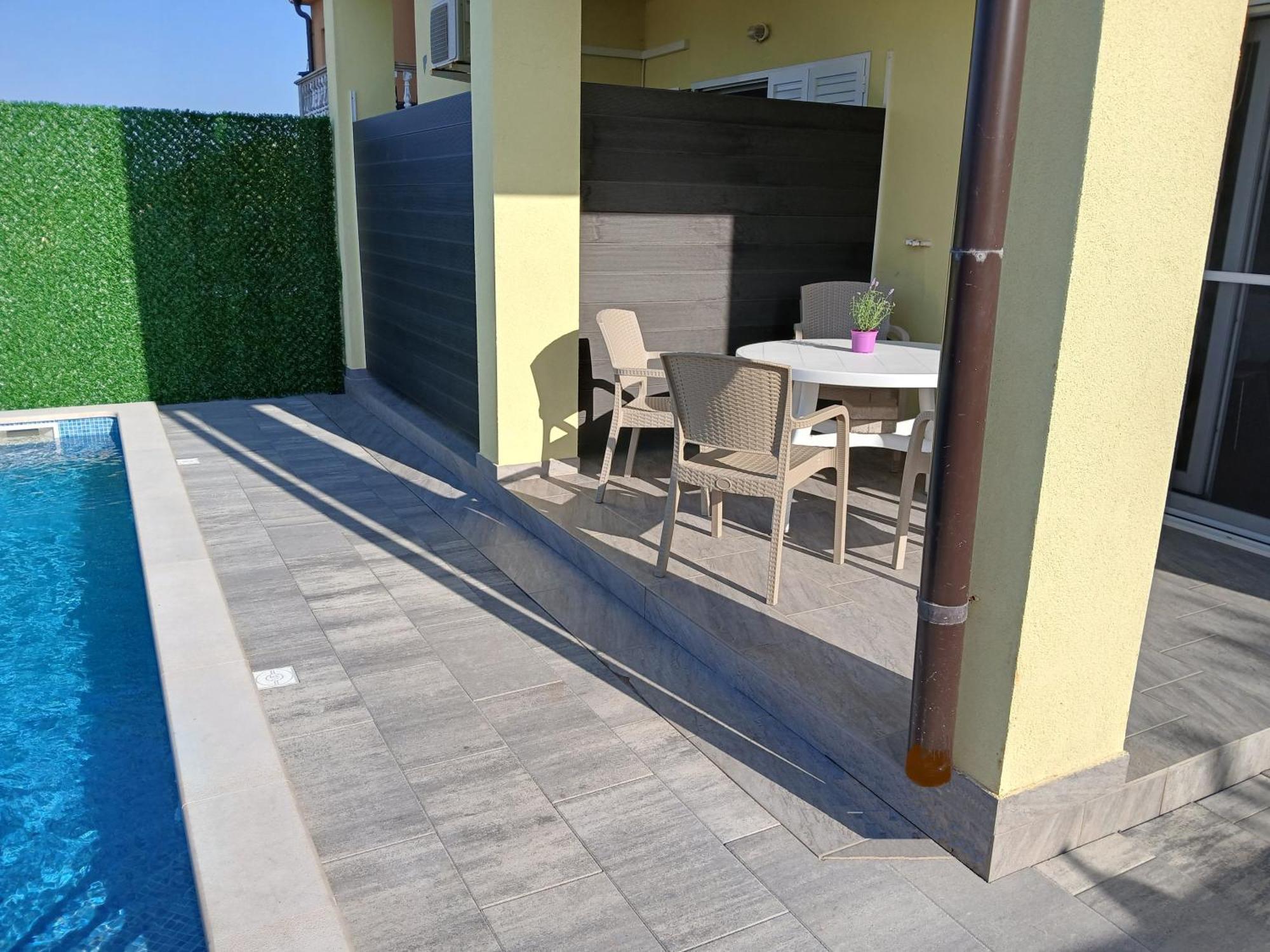 Apartmani Jelic Vinjerac Buitenkant foto