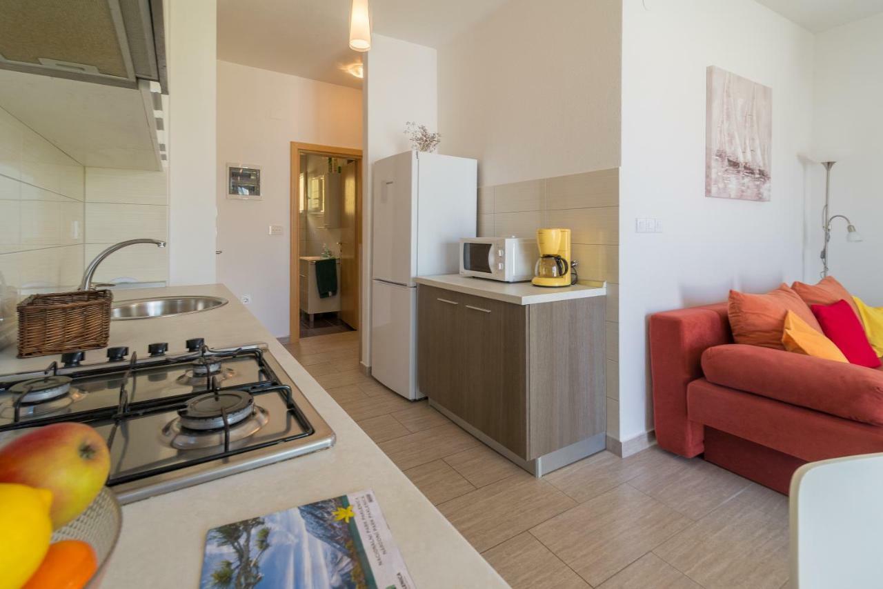 Apartmani Jelic Vinjerac Buitenkant foto